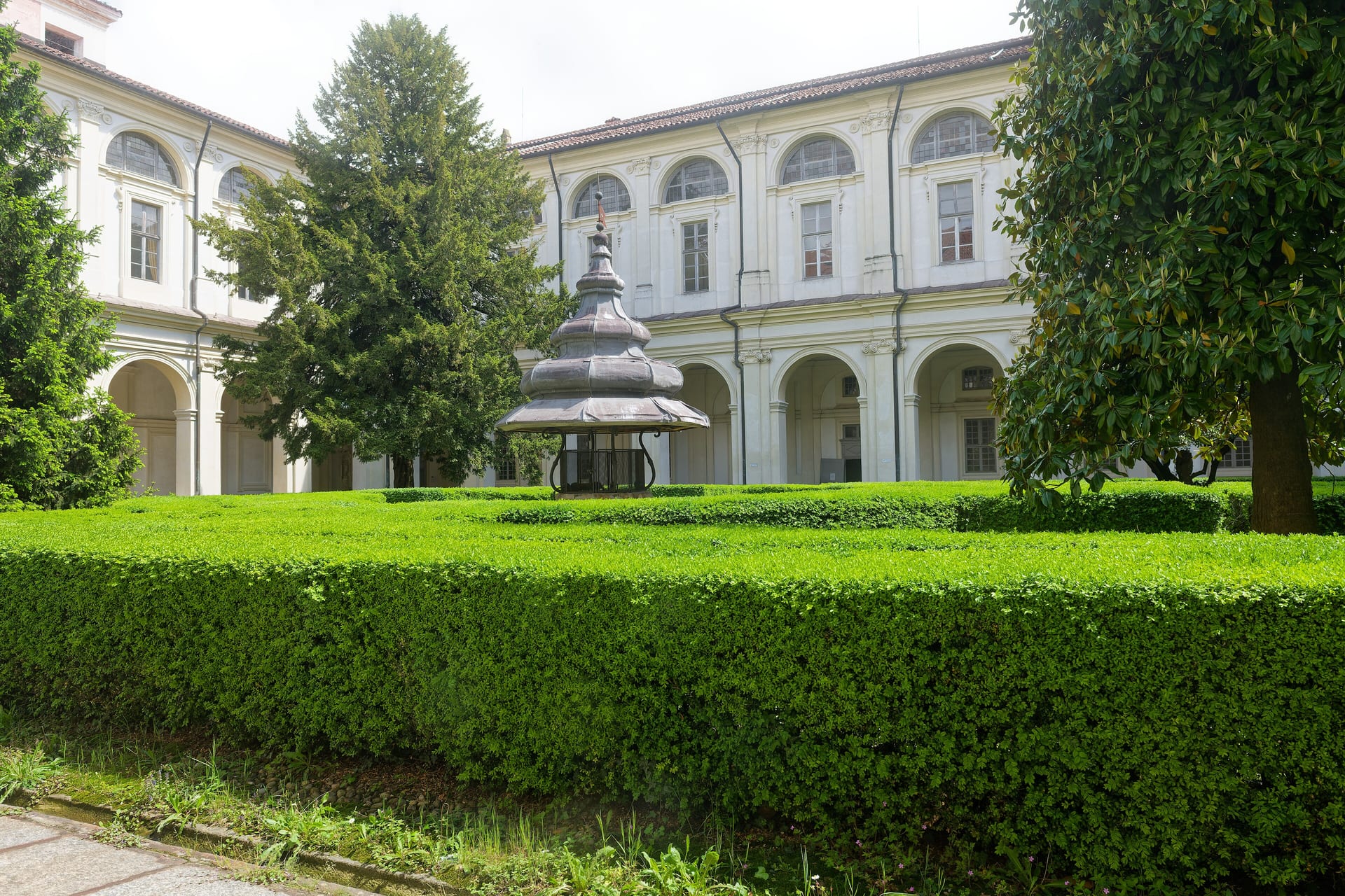 the cloister of the royal apartments beside the basilica of superga