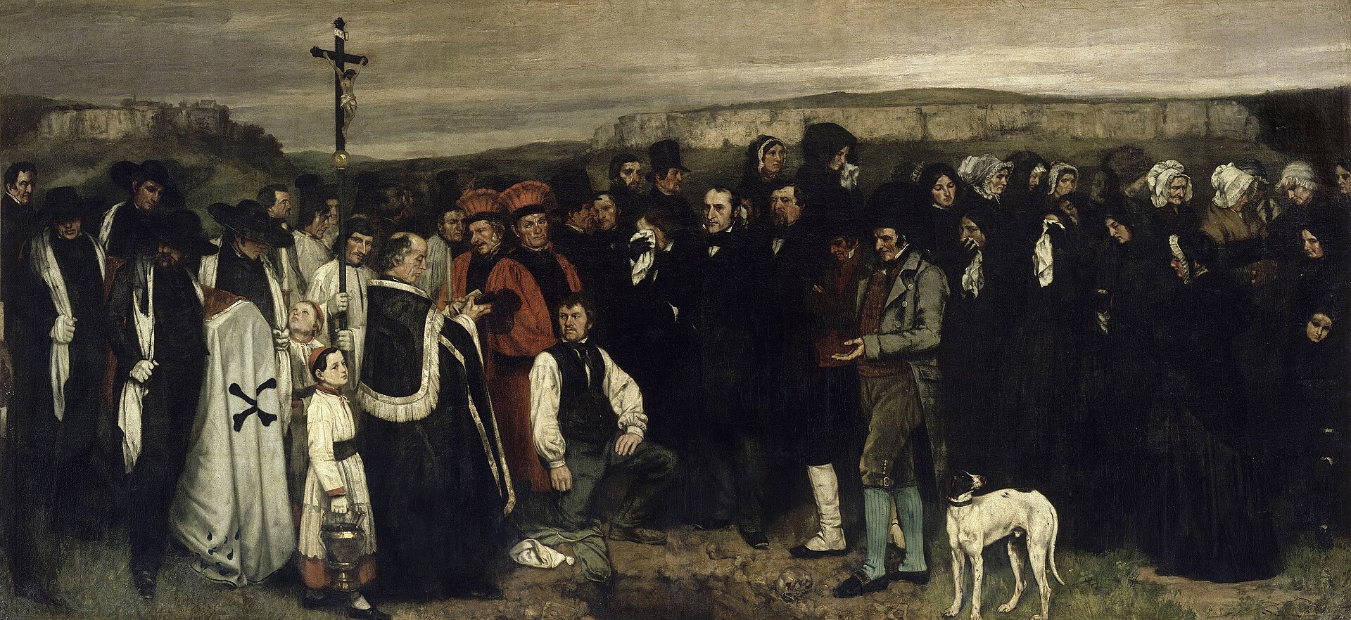 un enterrement a ornans de courbet, une longue file de personnes vetues de noir autour d une fosse ouverte, avec un crucifix leve a gauche, un chien blanc au premier plan et les falaises au fond