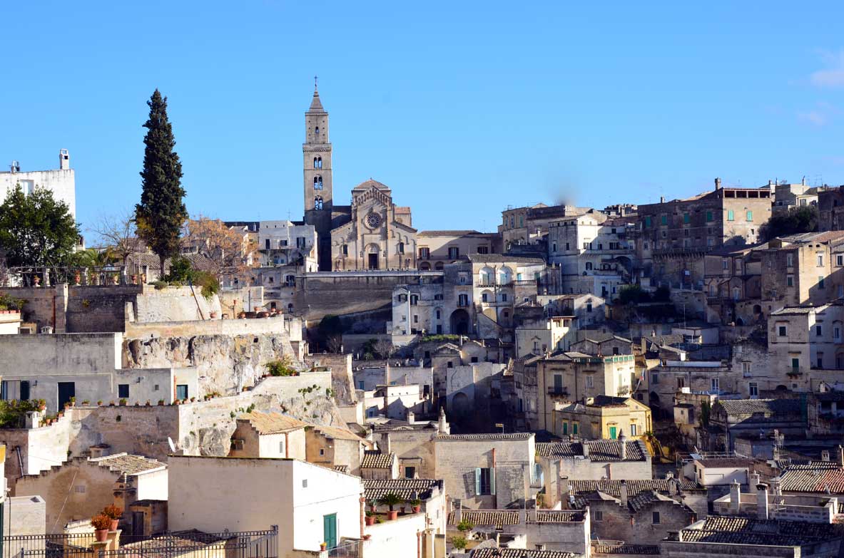 vista dei sassi di Matera dal belvedere di piazza vittorio veneto