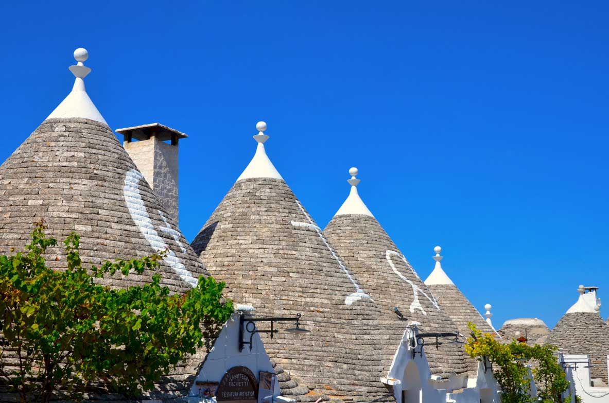 particolare tetti dei trulli alberobello