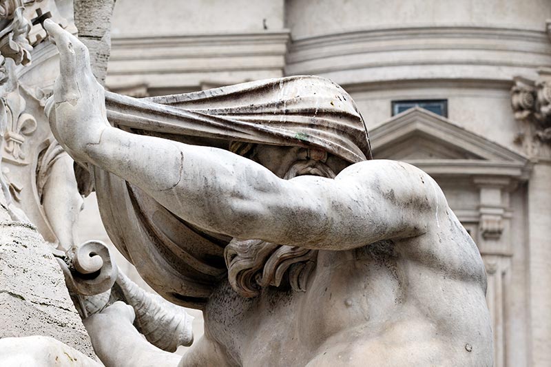 nilo-velato-bernini-fontana-dei-4-fiumi