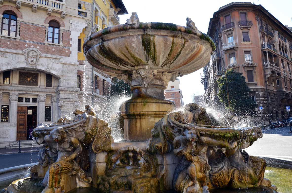 fontana delle rane