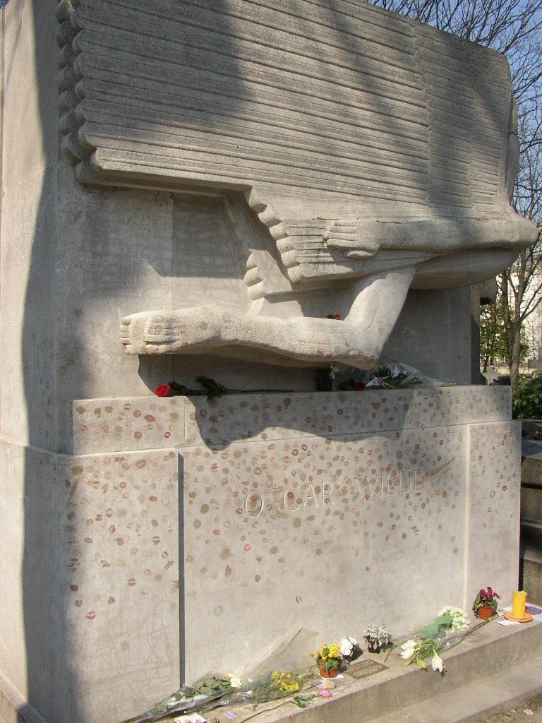 oscar wilde's tomb