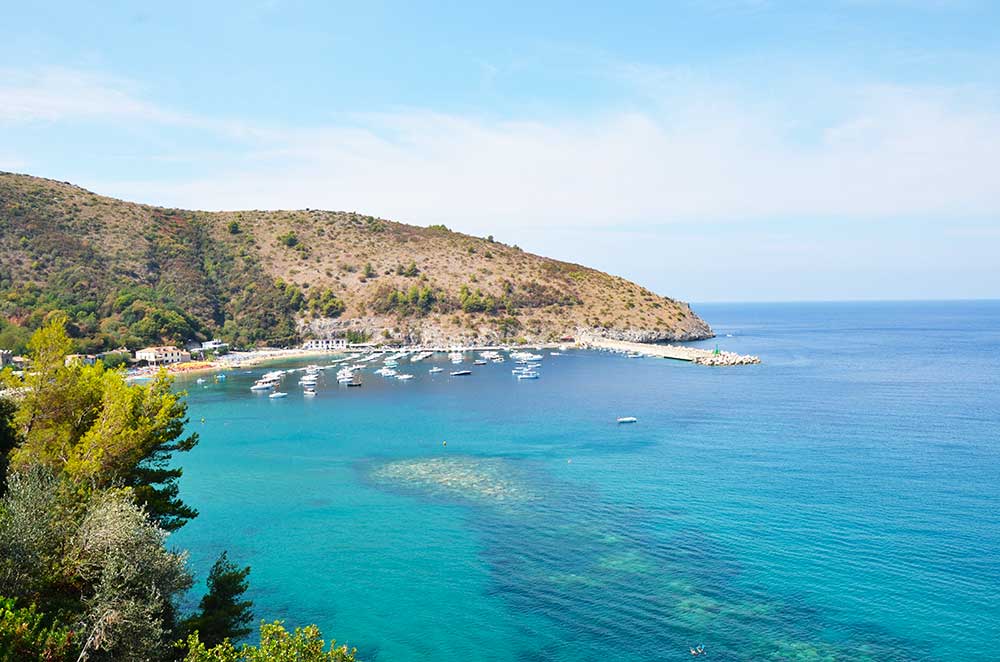 La mer cristalline de Marina di Camerota, dans le Cilento