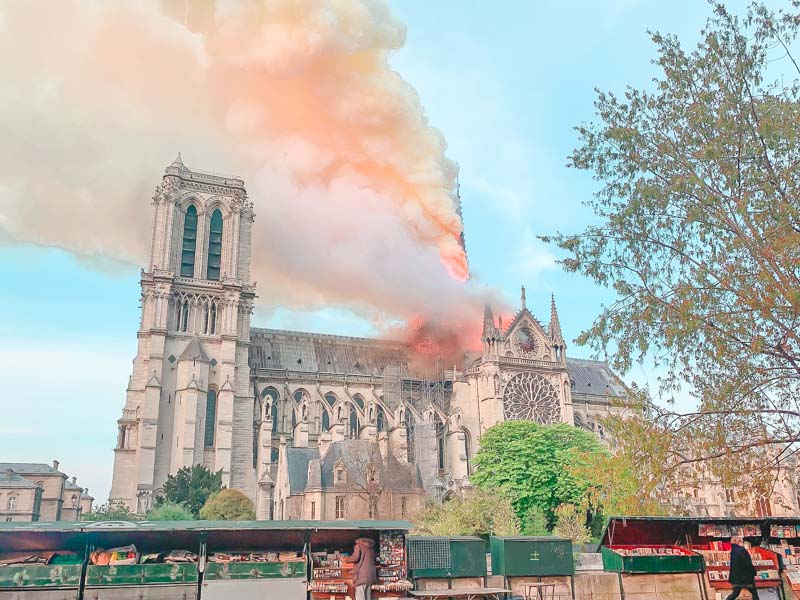 notre dame incendio
