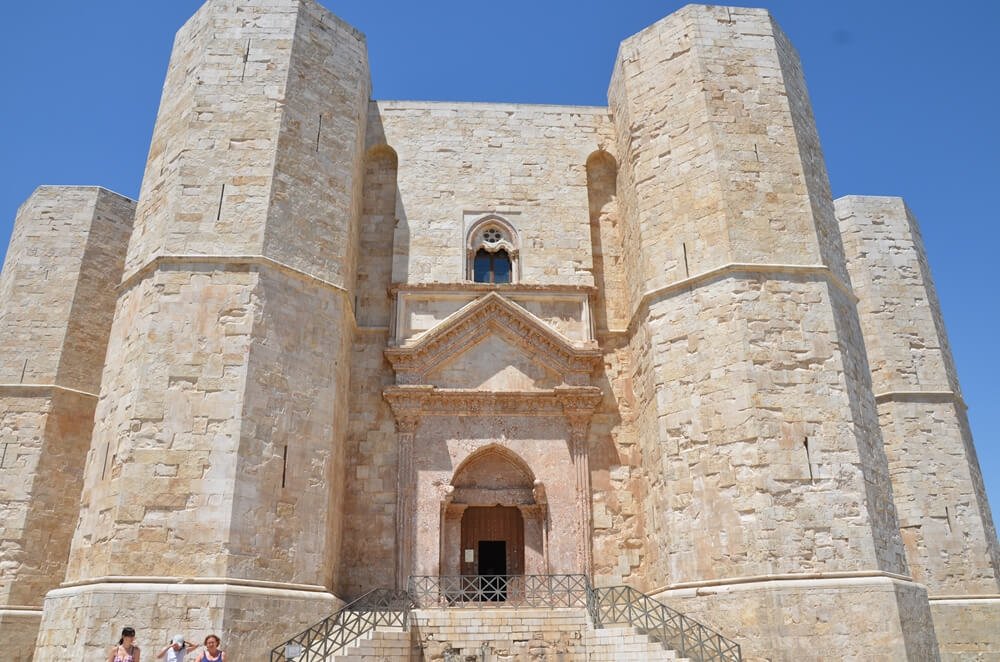 castel del monte ingresso
